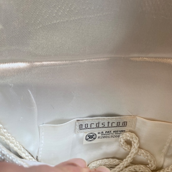 Beaded spring  colors clutch - Picture 3 of 4